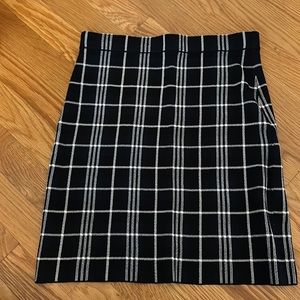 Theory plaid mini skirt size small